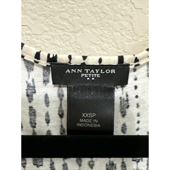 Ann Taylor Womens Tank Top Cream & Black Hi Low Petites XXSP New With Tags - Picture 3 of 6